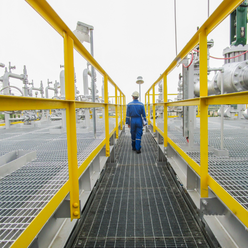 Industrial steel grating platform